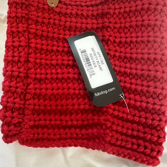 FabDog knit Infinity Scarf - Picture 6 of 7